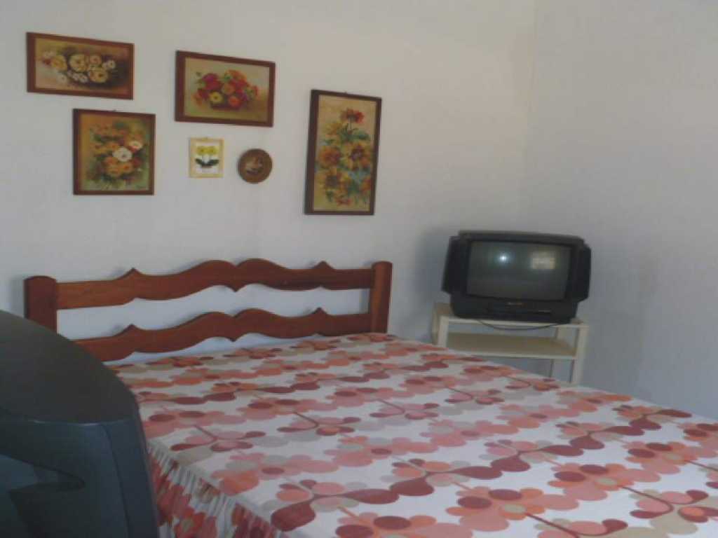 CONFORTAVEL CASA 3 DORM PRAIA LAZARO  14 PESSOAS