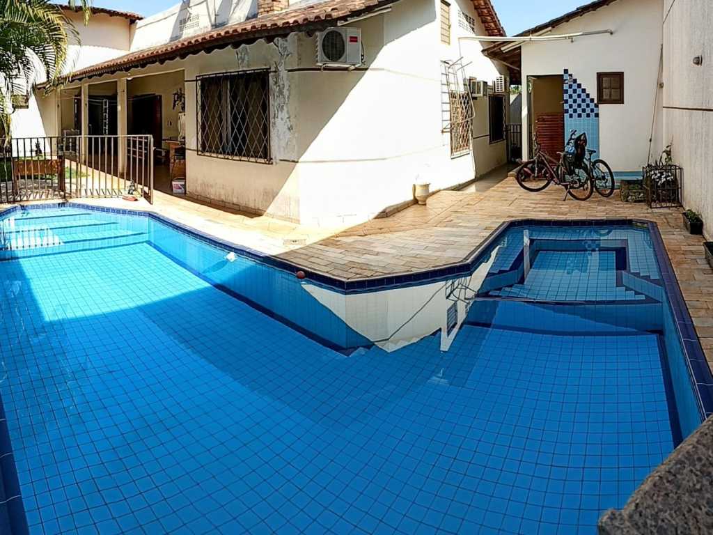 Casa Privativa com Piscina - Seu Refúgio Perfeito