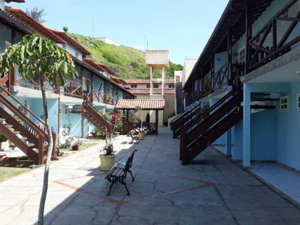 CASA EM CONDOMÍNIO COM 01 QUARTO PARA 5 PESSOAS PRAIA GRANDE