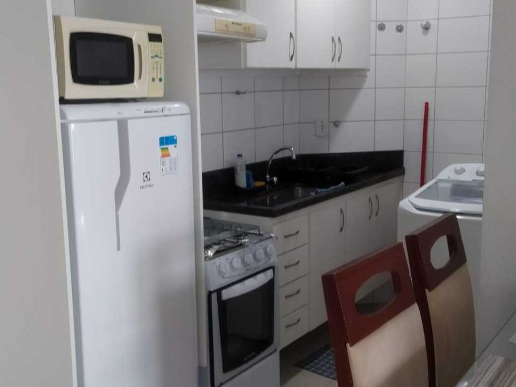 Apartamento de 01 QUARTO frentaço