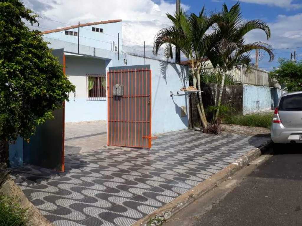 Casa  ANA em Jd Solemar Praia grande Litoral Sul