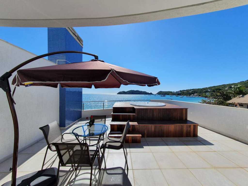 Penthouse in front of the beach in Bombinhas