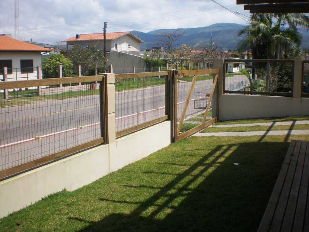 Great house located in the central region of Garopaba.