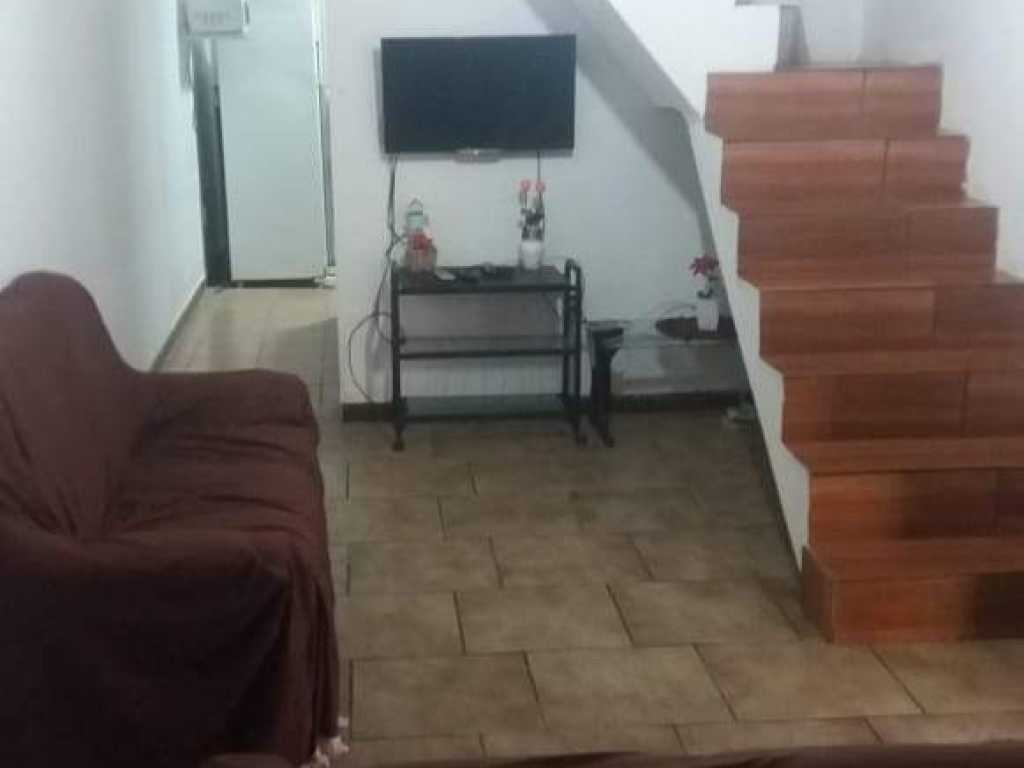 CASA EM ANGRA 3 ANDARES 3 QUARTOS PARA 8 PESSOAS 350,00 reais