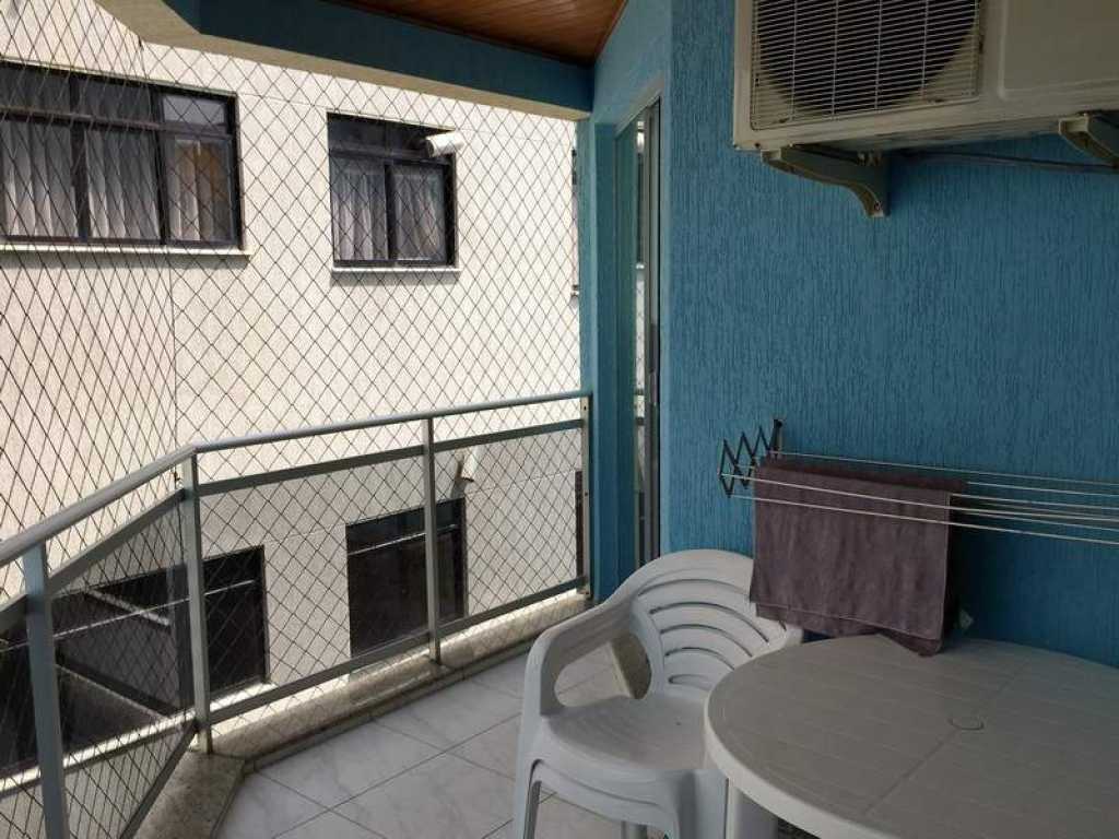 Apartamento de 2 quartos com ar na quadra do mar - Itapema