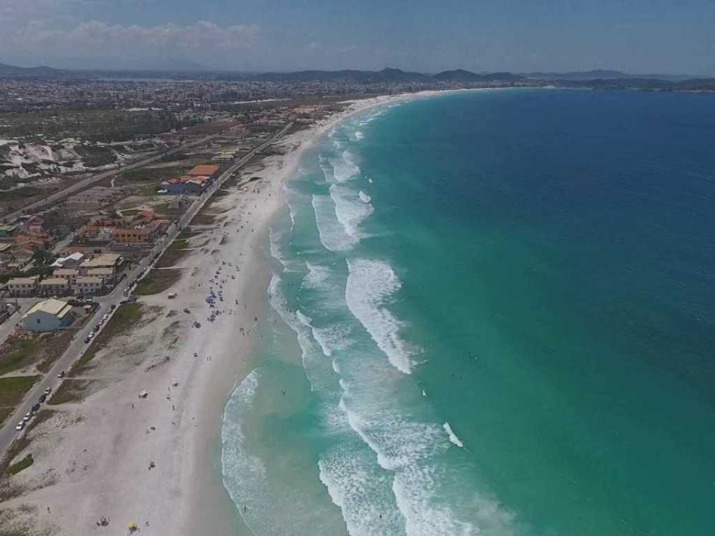 Casa de frente para a Praia do Foguete, Cabo Frio RJ