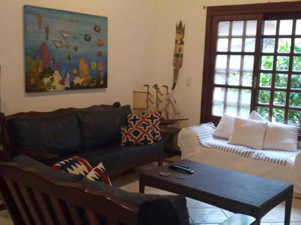 Casa c/3 suítes c/ar SPRINT condomínio Praia Camburi Camburizinho