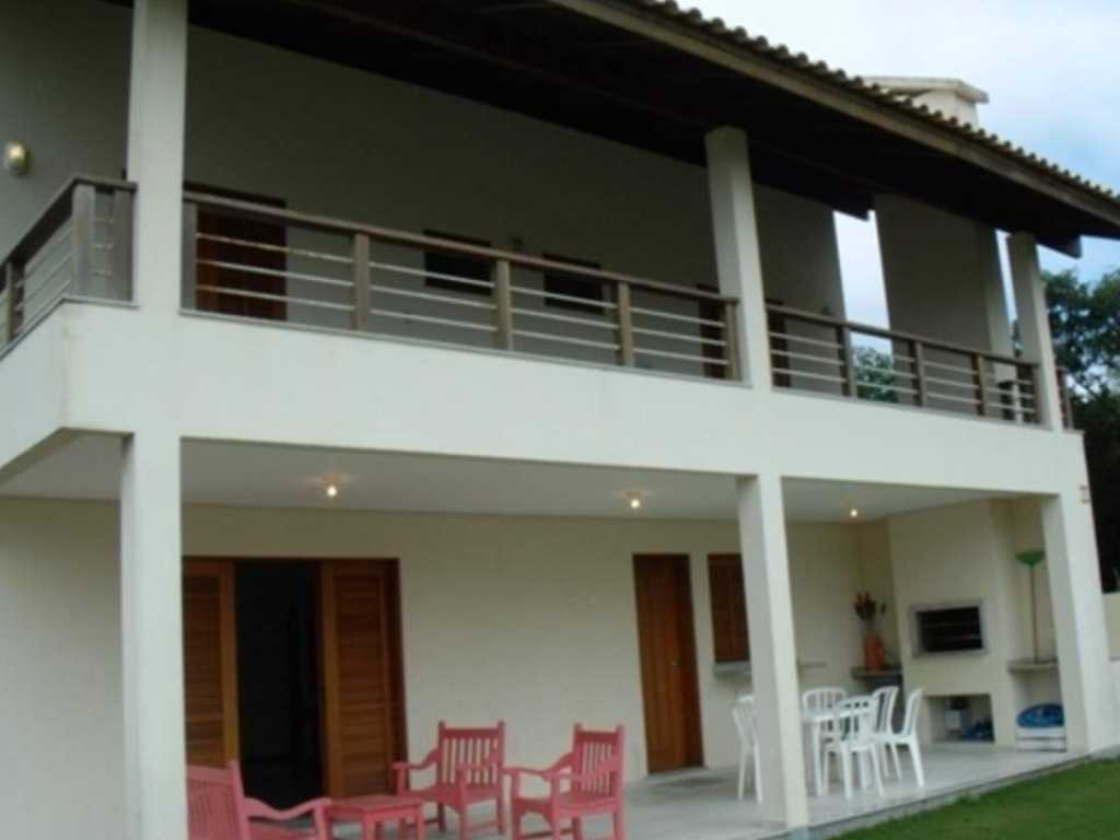 CASA MARAVILHOSA COM 5 SUÍTES NA PRAIA DE MARISCA