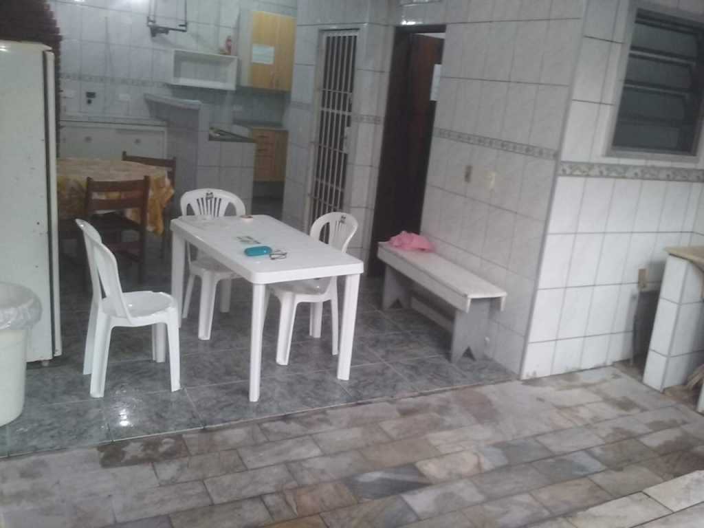 Casa-5minPraia-Piscina-churrasq-4dorts-4wc-3vgas-Aviação-P.Gde SP