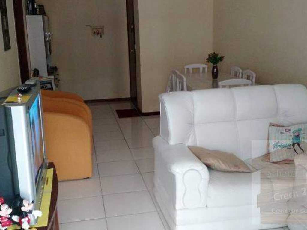 APARTAMENTO BEM LOCALIZADO