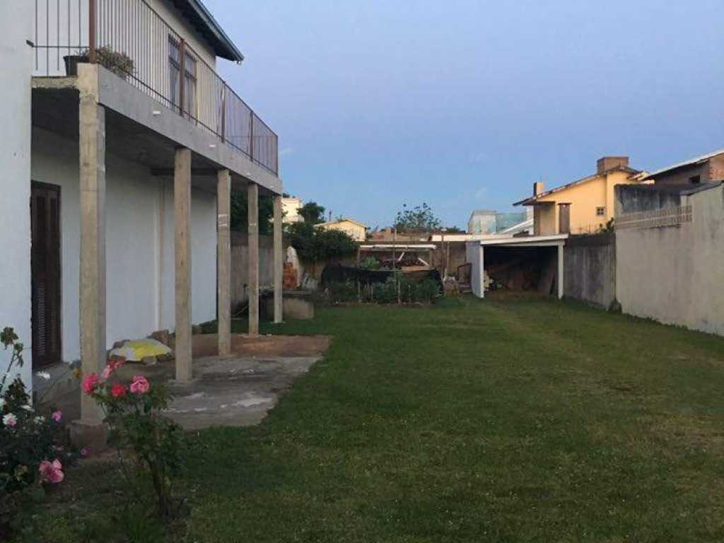 Apartamento térreo, constituído de 01 dormitório