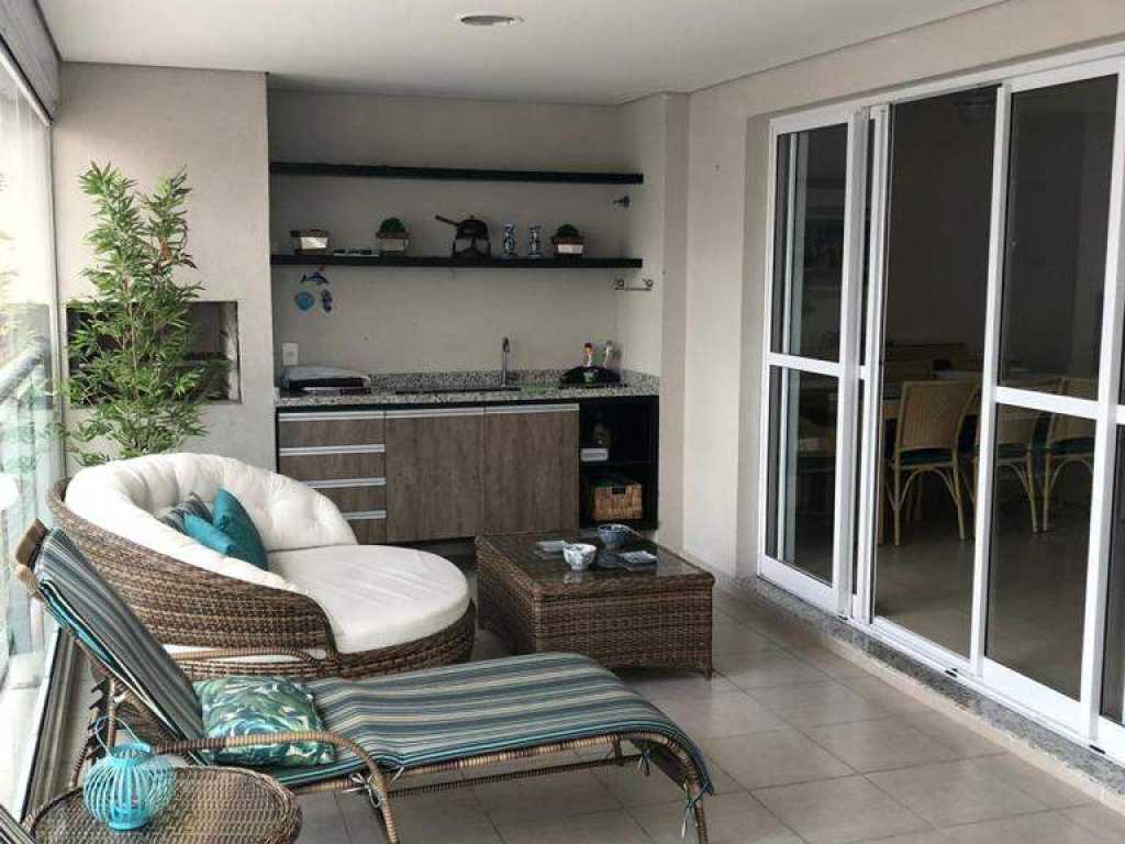 Guarujá apartamento Astúrias a 50 metros do mar