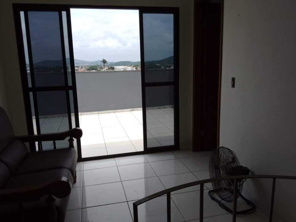 Apartamento próx. Praia do Forte