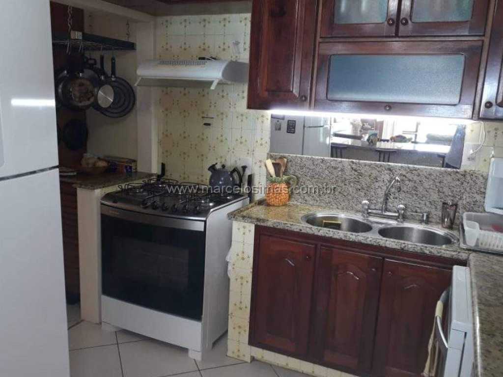 APARTAMENTO NA PRAINHA COM ACOMODAÇÃO PARA 08 PESSOAS