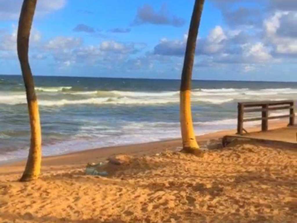 Maravilhosa casa pé na areia em Salvador.