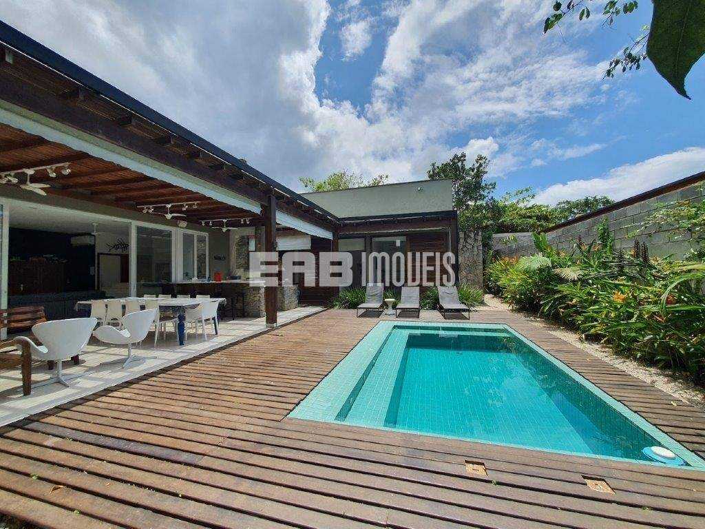 Casa com 4 suítes em Itamambuca, Ubatuba - Rnk