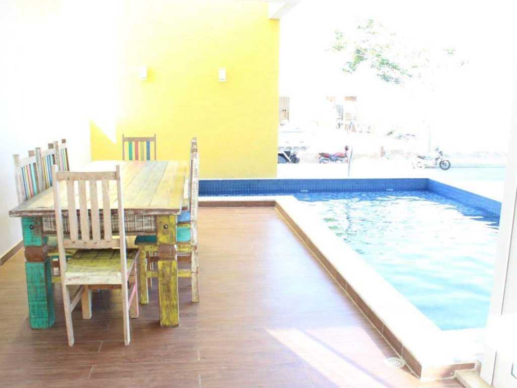 Casa de alto padrão em condomínio tipo Resort