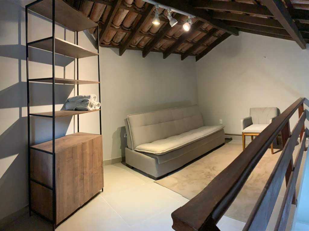 Loft / Microcasa com Mezanino