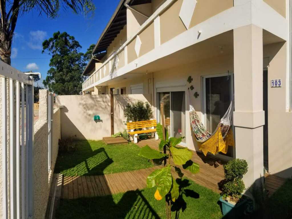 APARTAMENTO CORAL GAROPABA