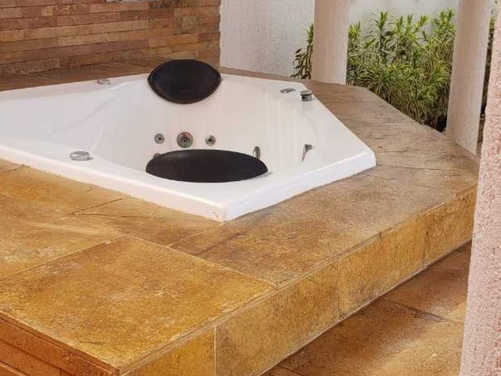 LINDA CASA ALTO LUXO COM PISCINA