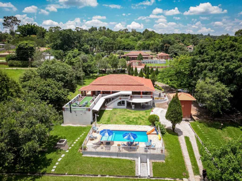 Casa:Chacará em Águas de Sâo Pedro - Inesquecível...(site.www. aguasdesaopedrorecantodoscolibris.com)