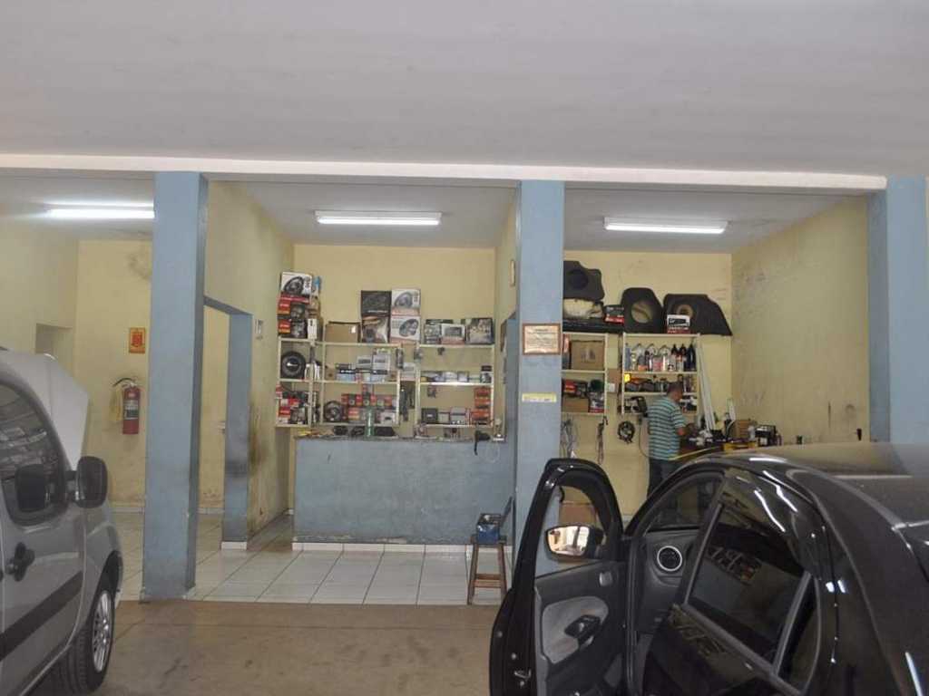 Casa comercial