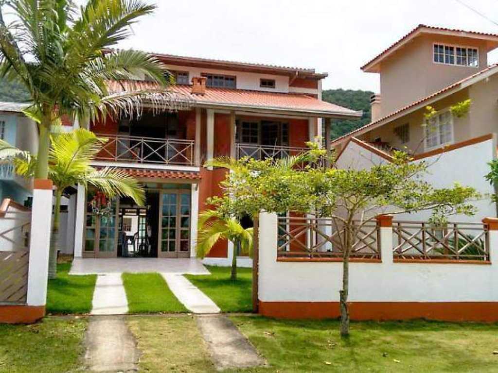 CASA NA PRAIA DE TAQUARAS - BALNEÁRIO CAMBORIU, SC