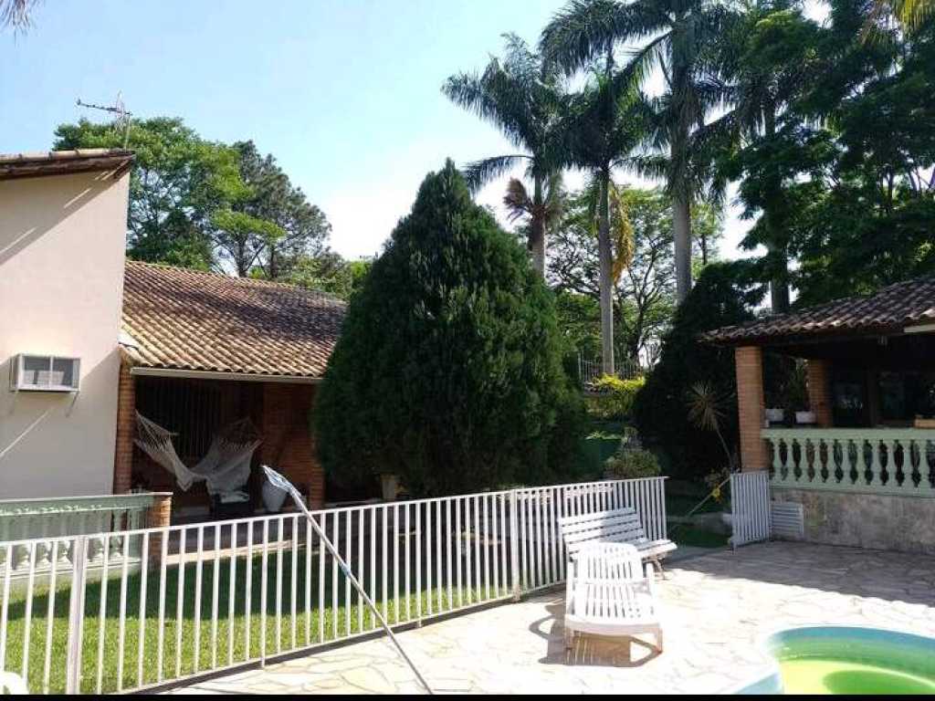 Linda casa em Penedo Rj