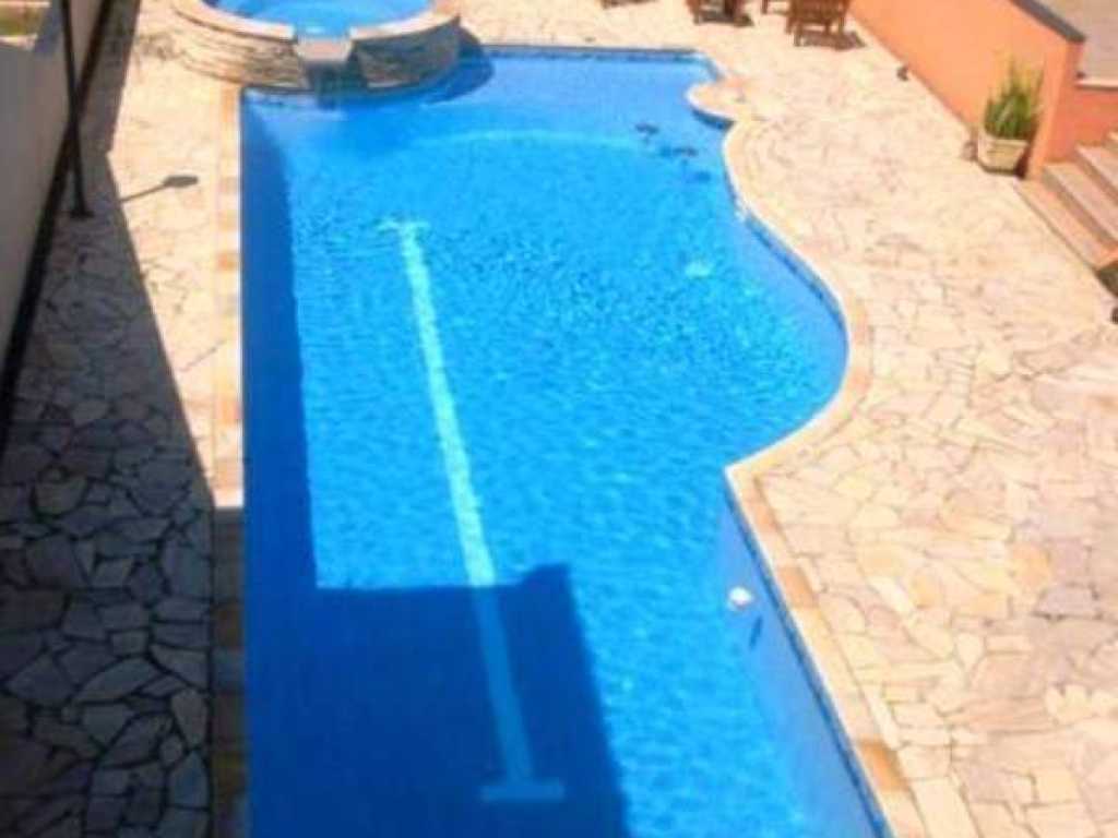 GRANDE CASA COM PISCINA PRAIA BRAVA/ AMORES