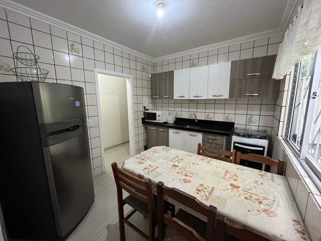 APARTAMENTO 1 SUITE + 1 HABITACIÓN - COD. 01- PARA 7 PERSONAS - CENTRO DE BALN.CAMBORIÚ - COMPLETO