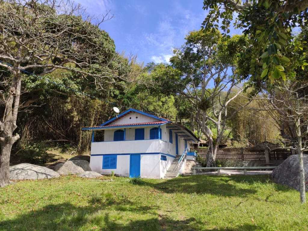 Beautiful house by the sea on Conceição beach in Bombinhas '' Ref. 226