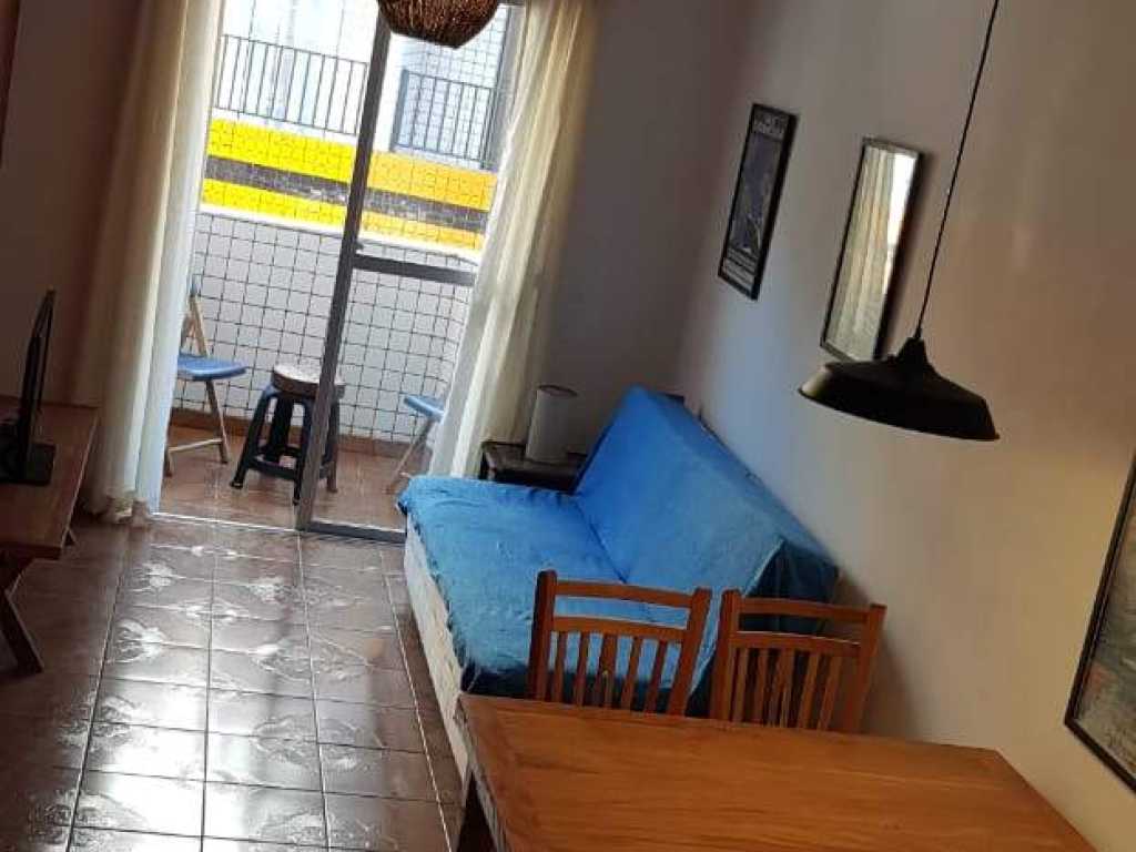 Excelente apartamento a 150 metros da praia em Perequê Açu