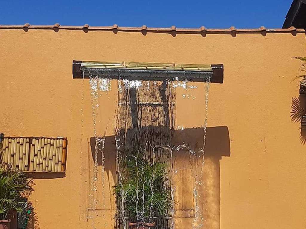 Casa com Piscina em Indaiá Bertioga.