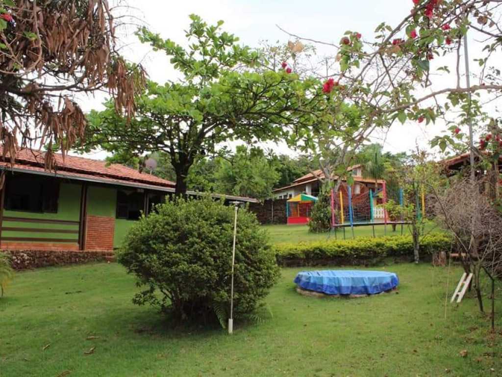 Sítio dos Guimarães com piscina aquecida