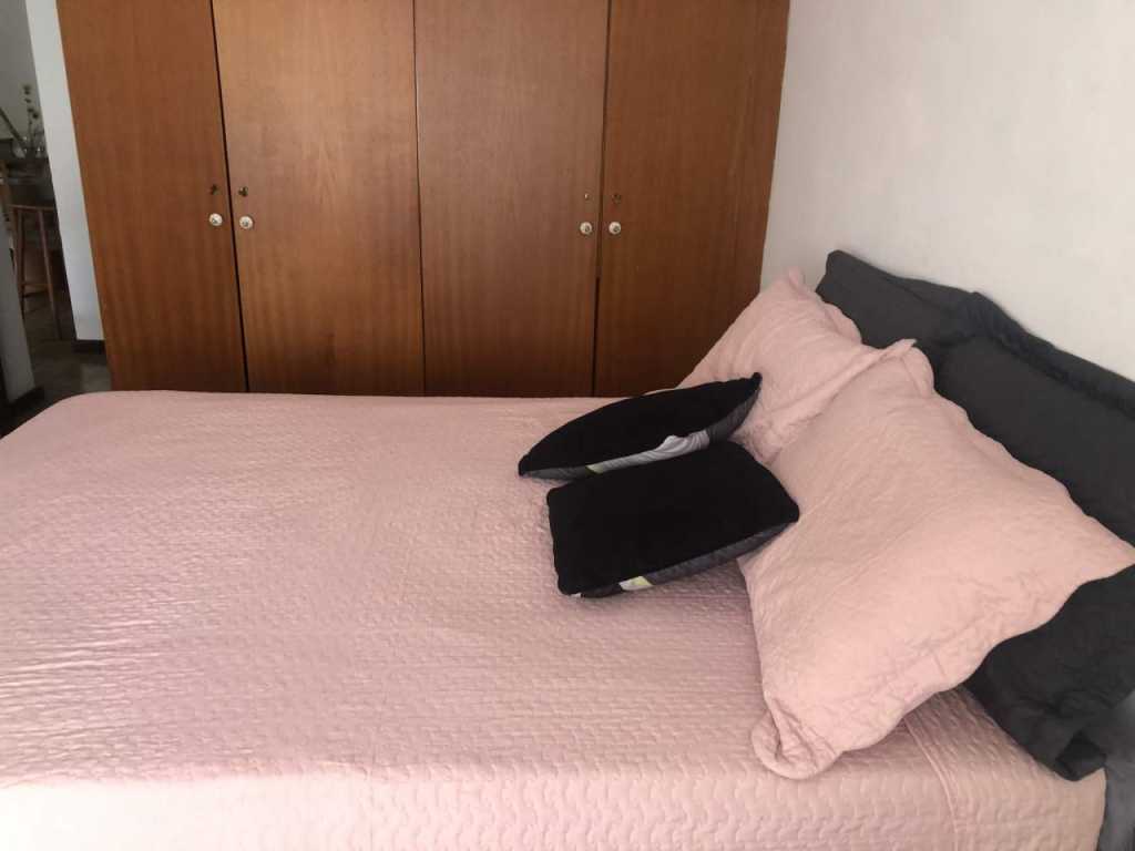 Apartamento Ipanema o charme do Rio  1 quadra da praia - restaurantes todo comércio