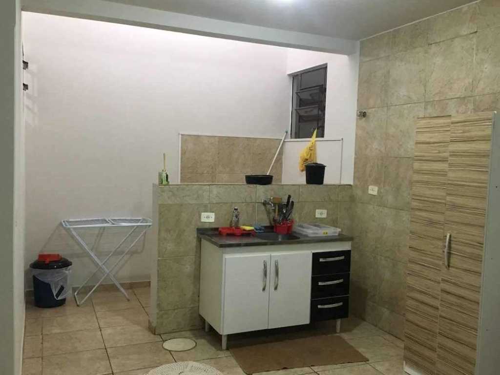 Apartamento 04 inteiro próximo a UEM