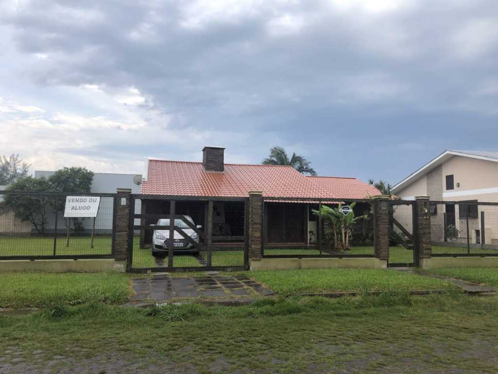 Linda casa em Arroio do Sal