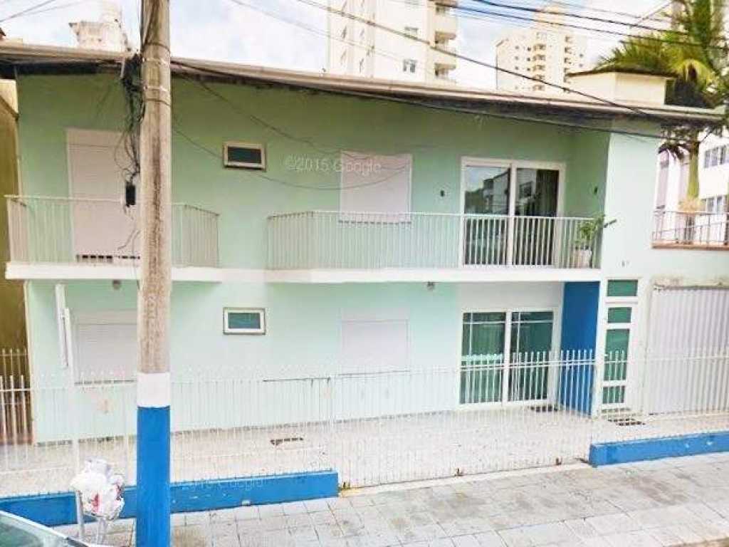 Ampla Casa Central em Balneário Camboriú !