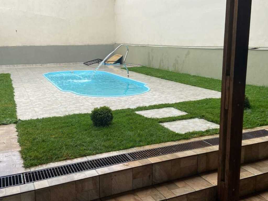 Casa Agradável com Piscina