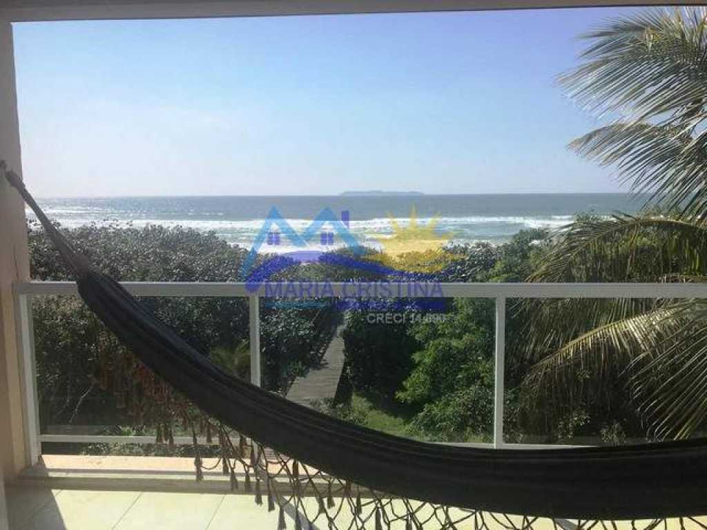 EXCELENTE CASA À BEIRA MAR NA PRAIA DE MARISCAL - M050