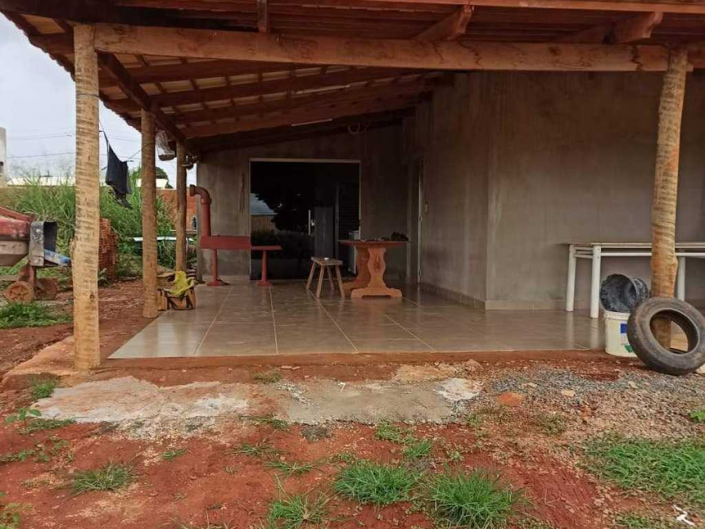 Casa para temporada as margens da represa de de 3 Marias.