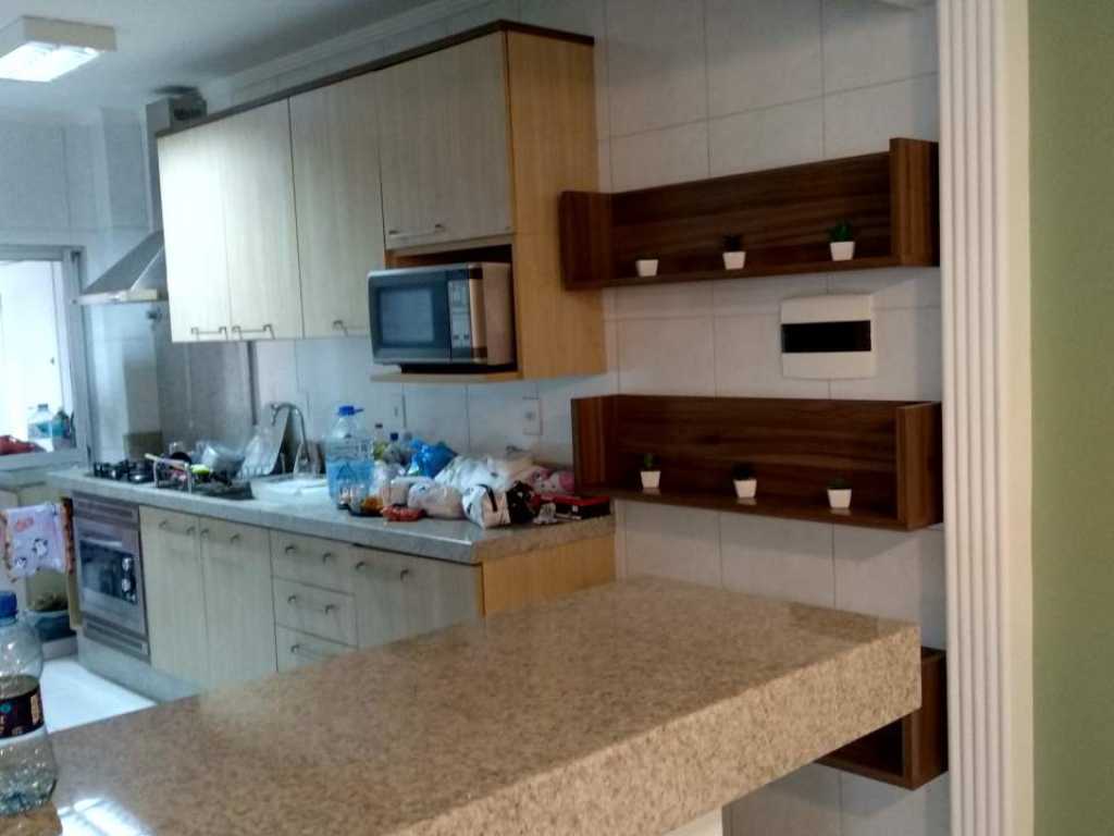 Apartamento para temporada em Balneário Camboriú SC a 400m da praia, centro