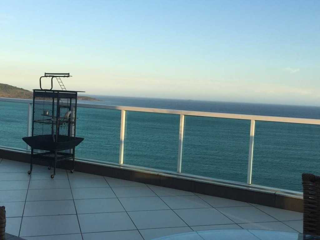 Cobertura de frente ao mar , 460m. luxo total com localização nobre.