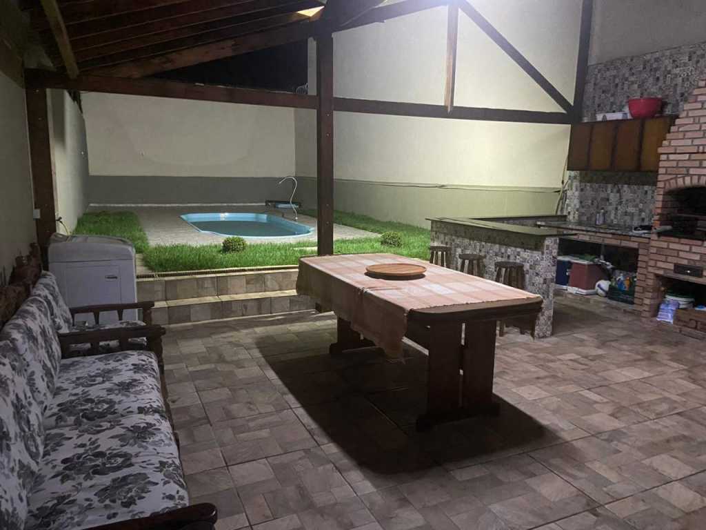 Casa Agradável com Piscina