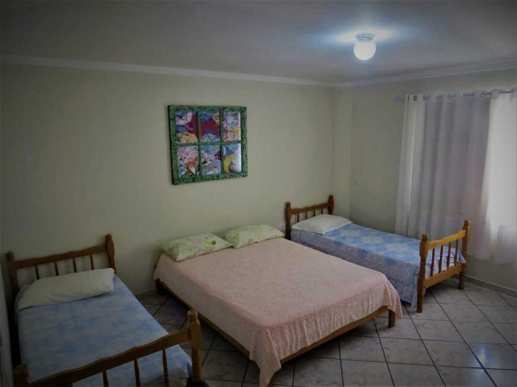 KITINETE COD 42 - PARA 4 PERSONAS RESIDENCIALES JOEL - CENTRO - BALNEÁRIO CAMBORIÚ / SC