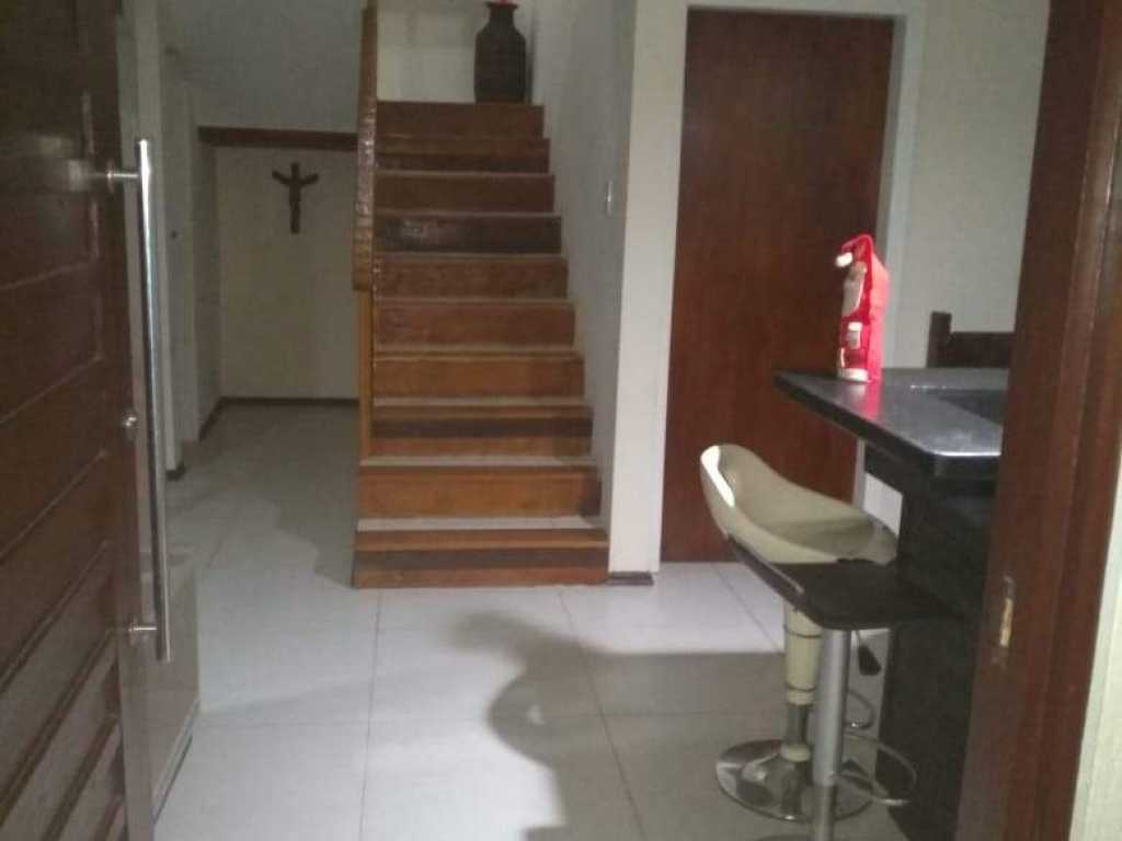 Alugo casa mobiliada em um lugar aconchegante na ilha da magia