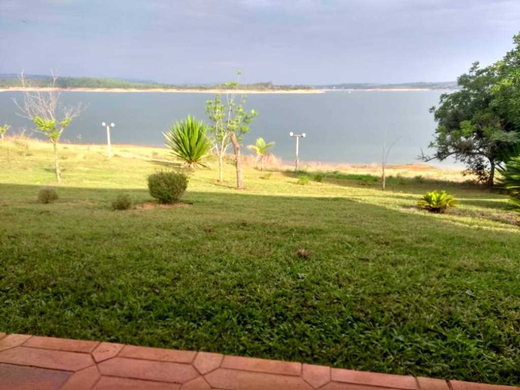 Rancho de Marina no Lago de Furnas com piscina, próximo aos principais pontos turísticos de Capitólio