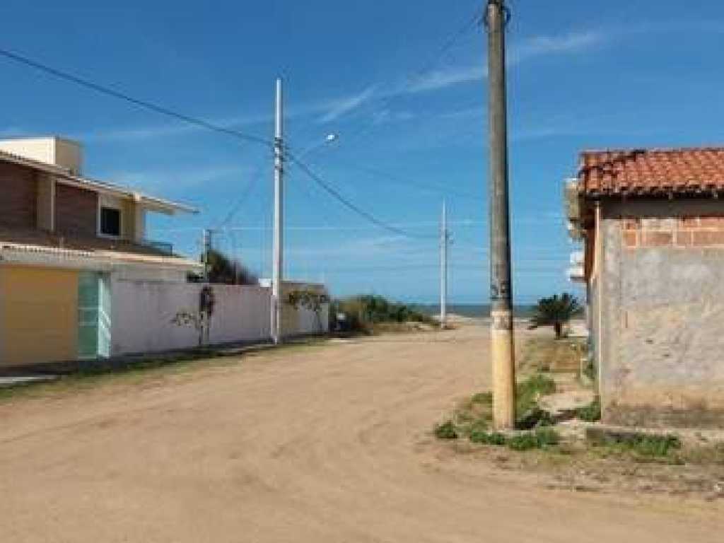 Casa Semi-nova na beira da praia da Guaxindiba