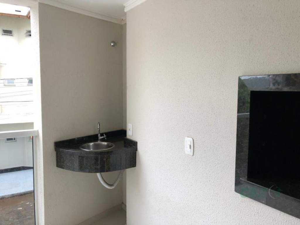 Apartamento no Edifício Dambrós