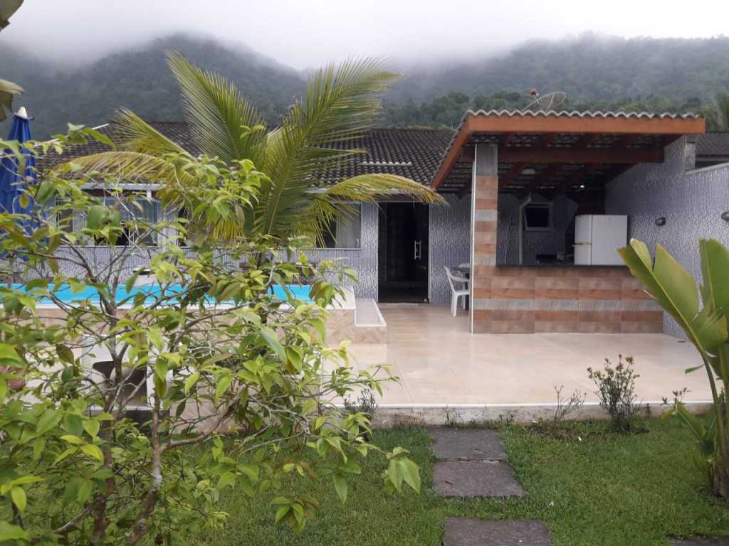 Casa c/ Piscina na praia da Mococa com Wifi